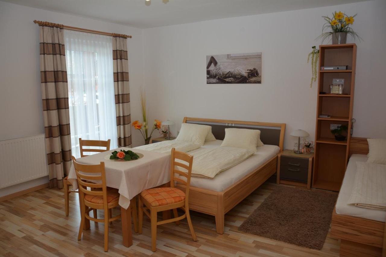 Haus Ingrid Apartment Sankt Georgen ob Murau Bagian luar foto
